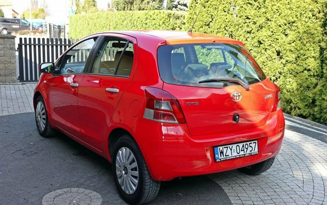 Toyota Yaris cena 19900 przebieg: 192000, rok produkcji 2010 z Pyrzyce małe 121